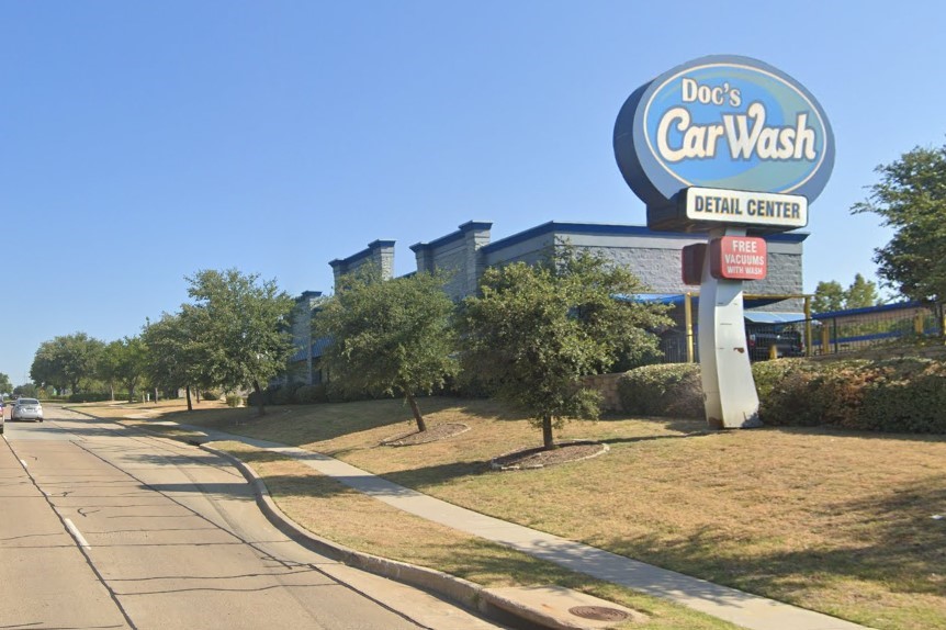 2561 Macarthur Boulevard Lewisville TX 75067