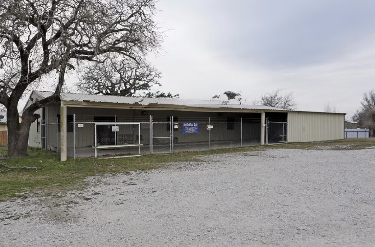 1530 E Reno Road Reno TX 75038