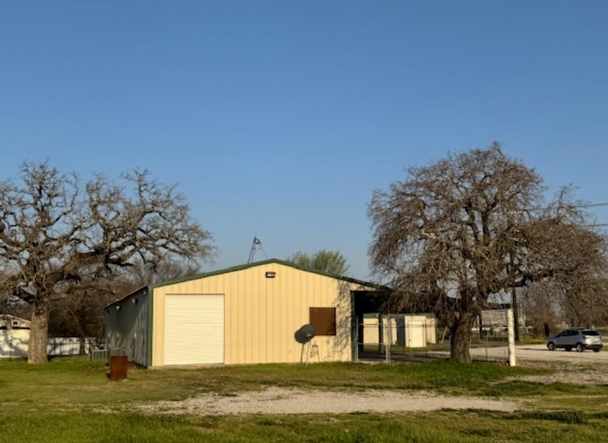 1530 E Reno Road Reno TX 75038