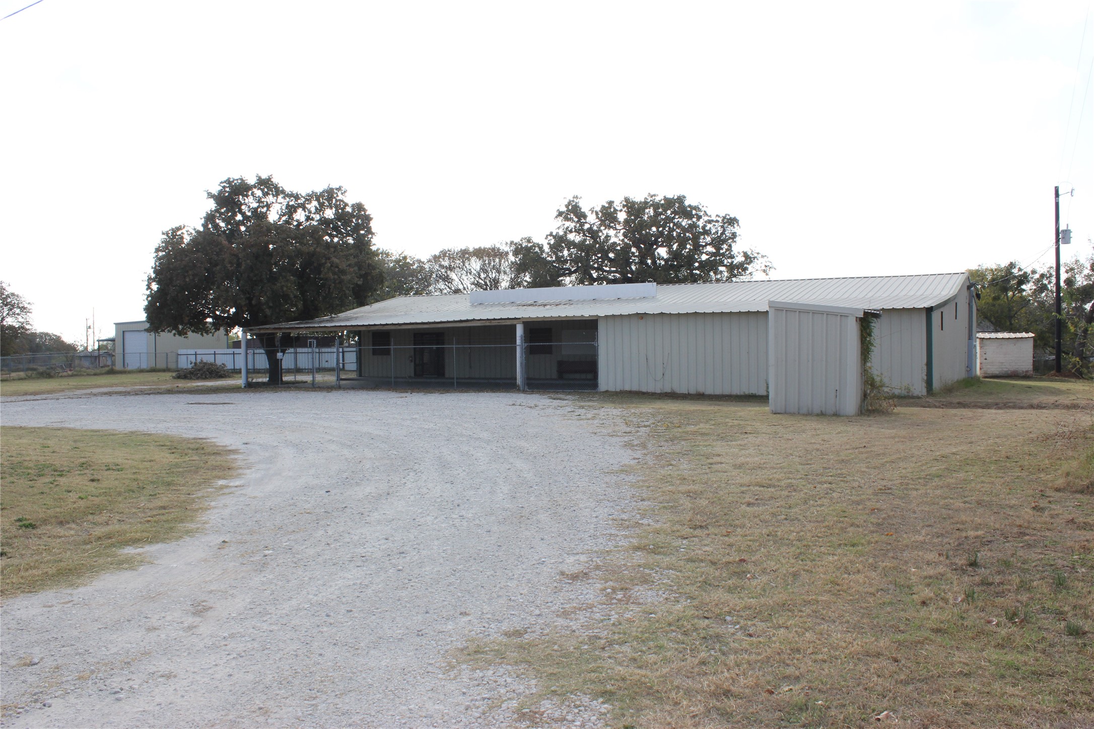 1530 E Reno Road Reno TX 75038