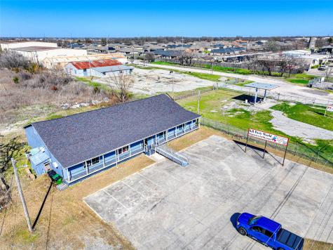 5108 Lee Street Greenville TX 75401