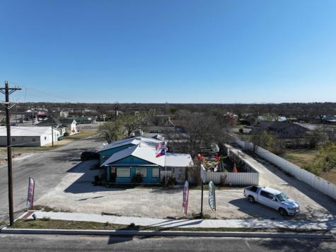 601 S Commercial Avenue Coleman TX 76834