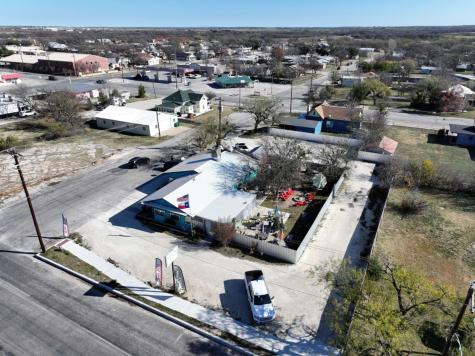601 S Commercial Avenue Coleman TX 76834