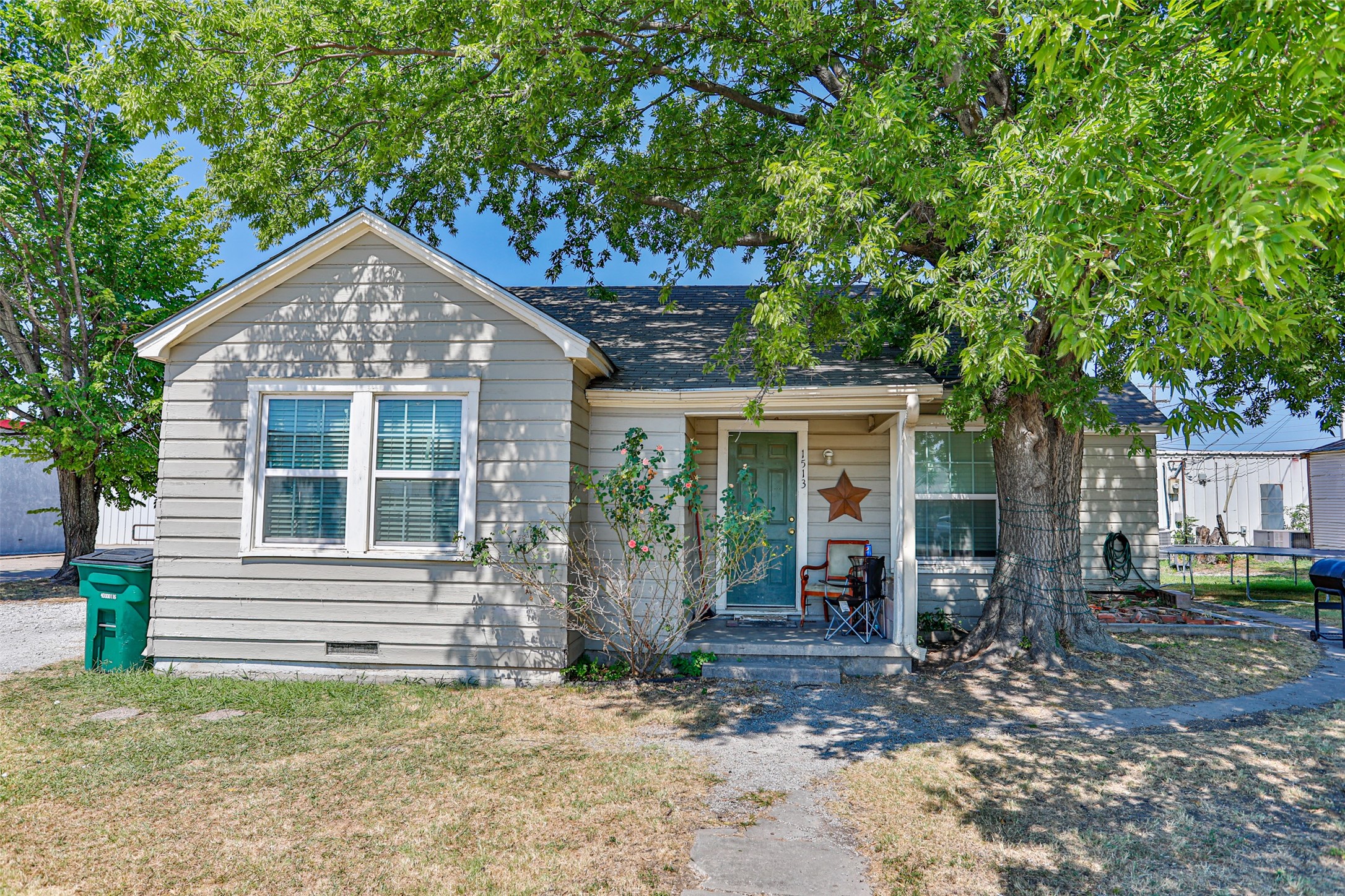 700 W Highway 82 Gainesville TX 76240