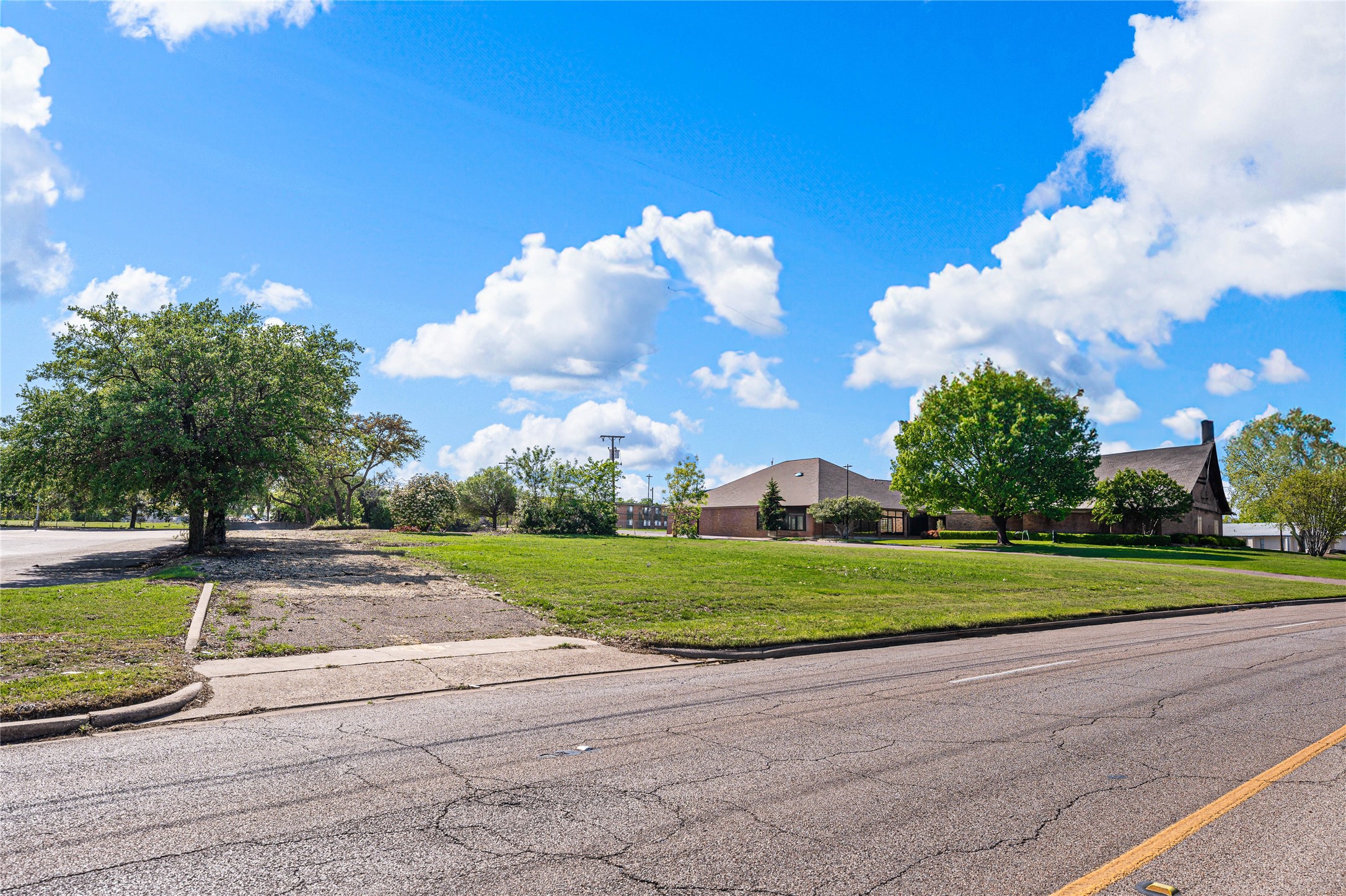 720 N New Road Waco TX 76710