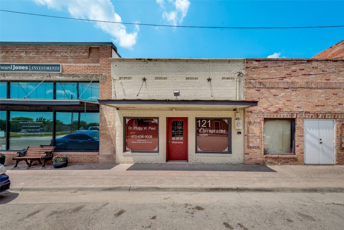 121 S Arch Street Royse City TX 75189