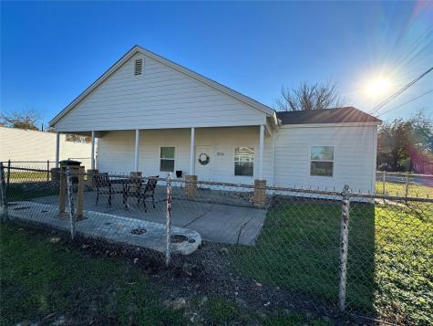 311 E Franklin Street Alvord TX 76225