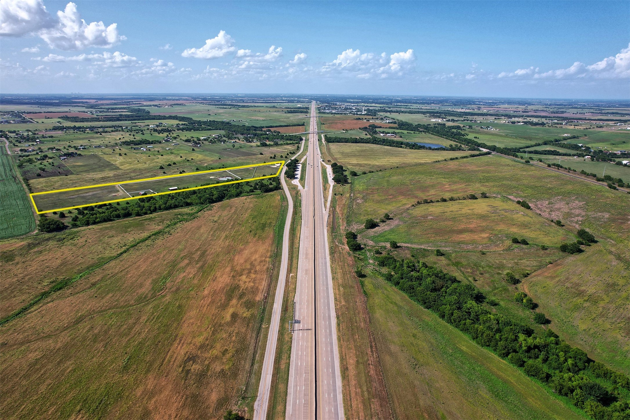 6882 N Interstate Highway 35 E Waxahachie TX 75165