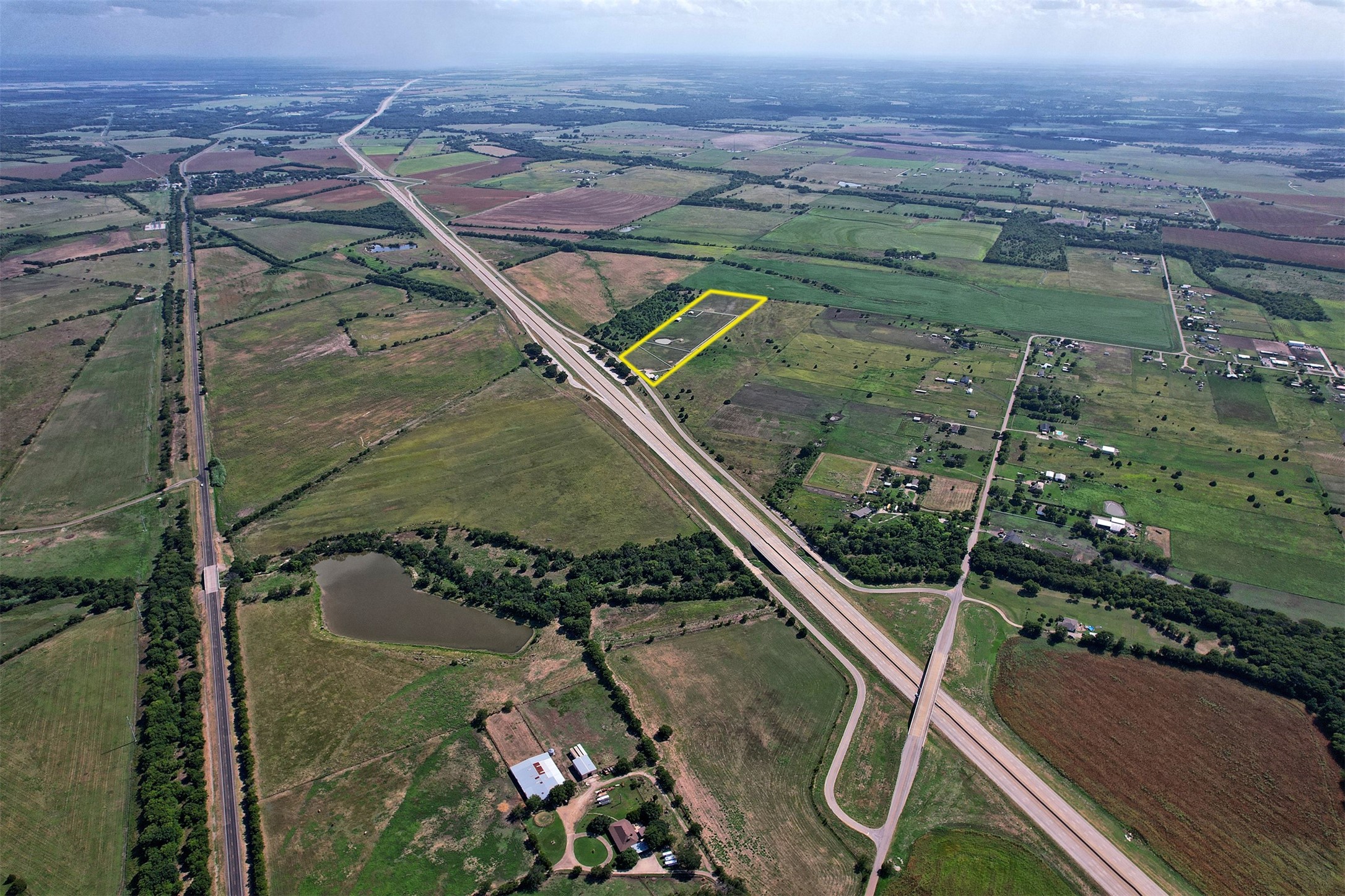 6882 N Interstate Highway 35 E Waxahachie TX 75165