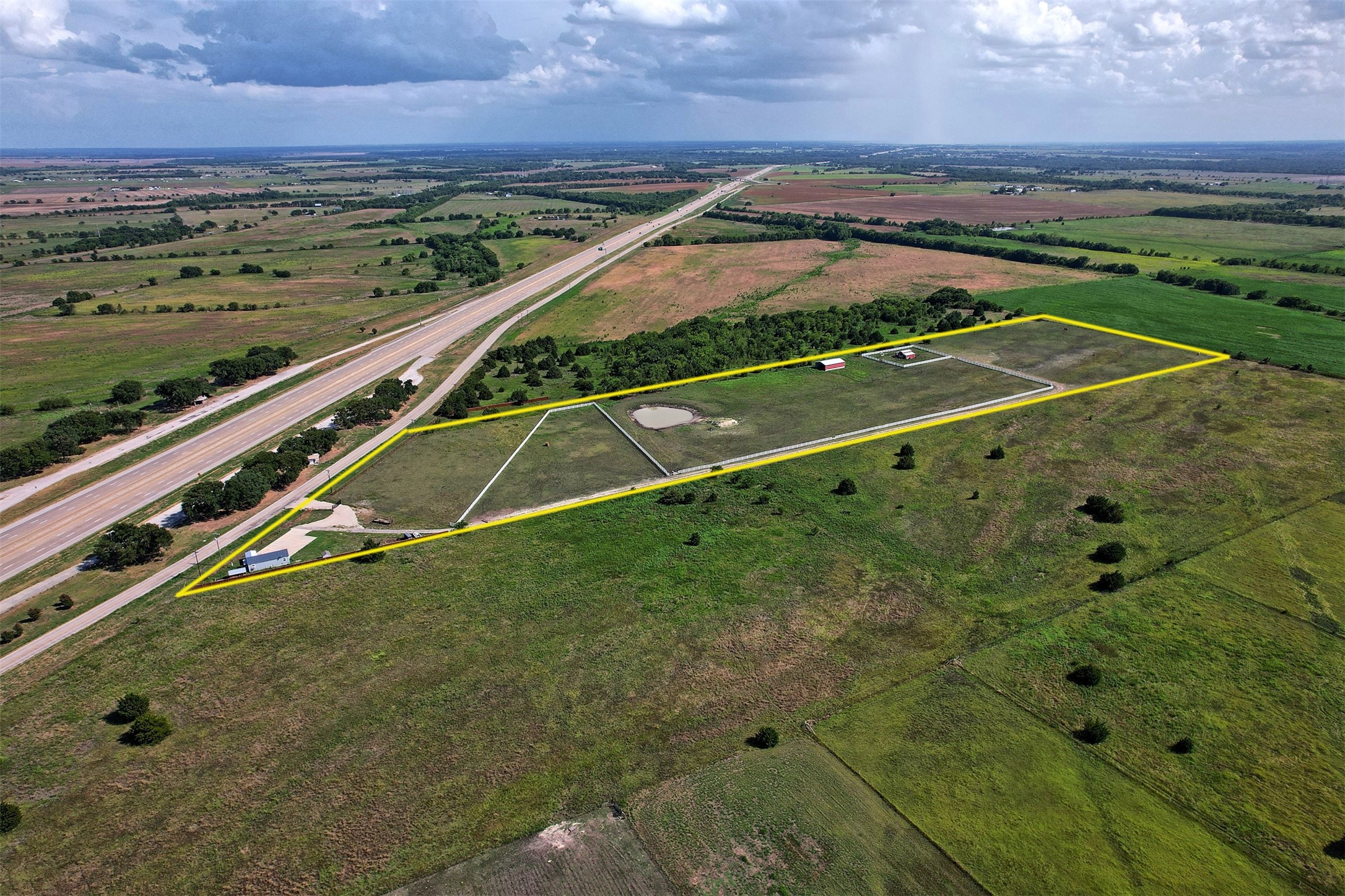 6882 N Interstate Highway 35 E Waxahachie TX 75165