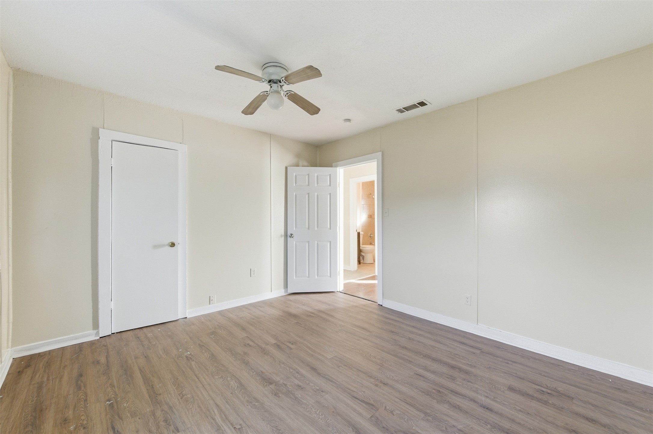 509 E 3rd Street Lancaster TX 75146