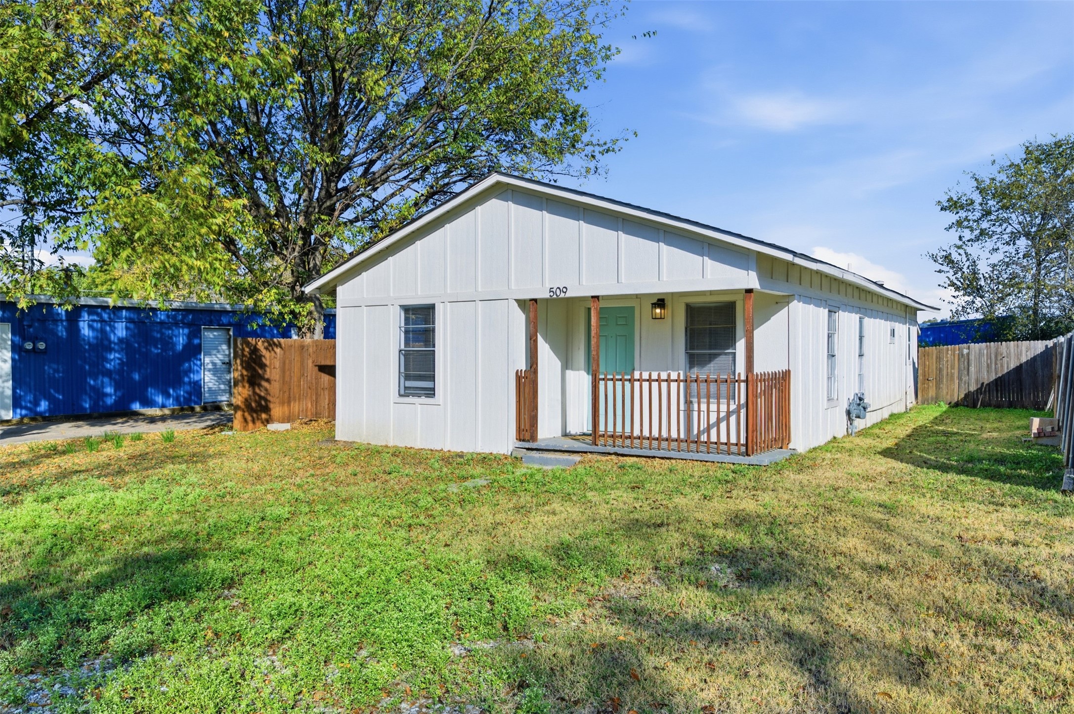 509 E 3rd Street Lancaster TX 75146
