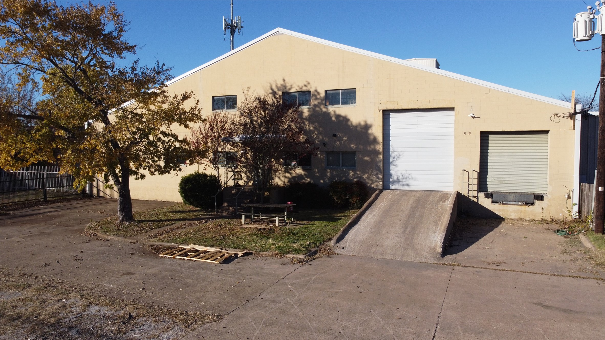 8331 & 8339 Hoyle Avenue Dallas TX 75227