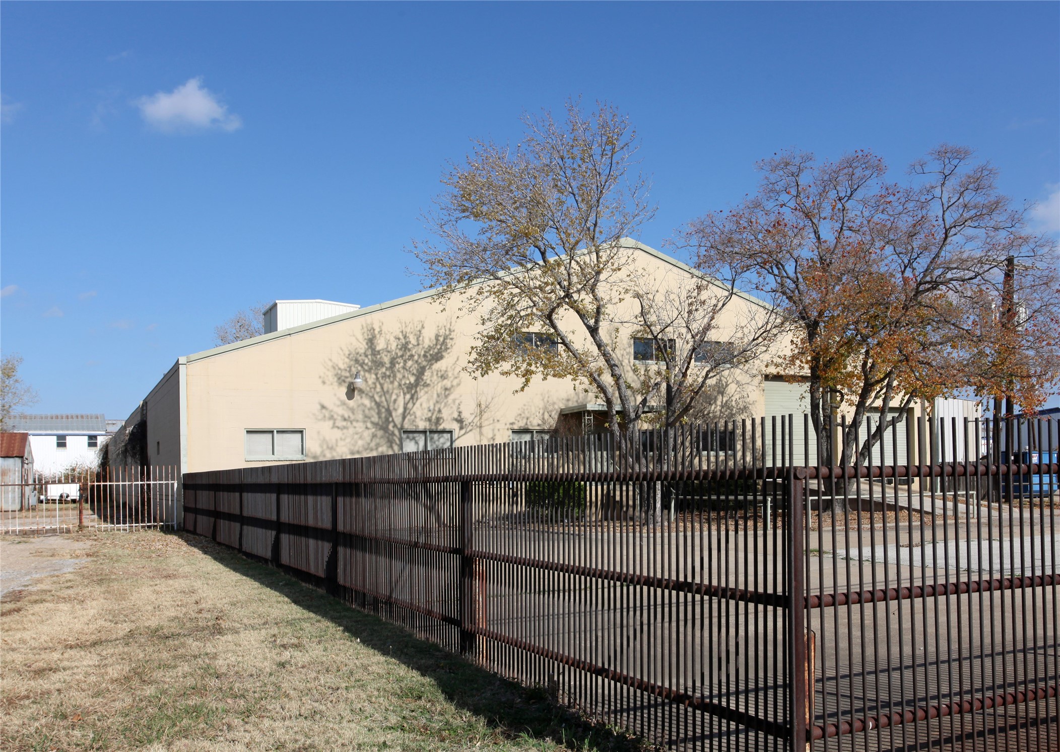 8331 & 8339 Hoyle Avenue Dallas TX 75227
