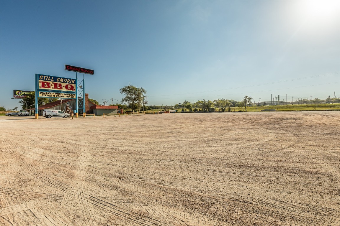 212 S Hickory Street Abbott TX 76621