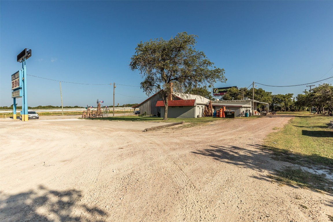 212 S Hickory Street Abbott TX 76621