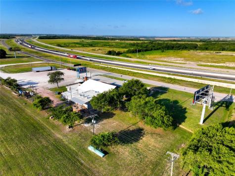 212 S Hickory Street Abbott TX 76621