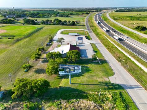 212 S Hickory Street Abbott TX 76621