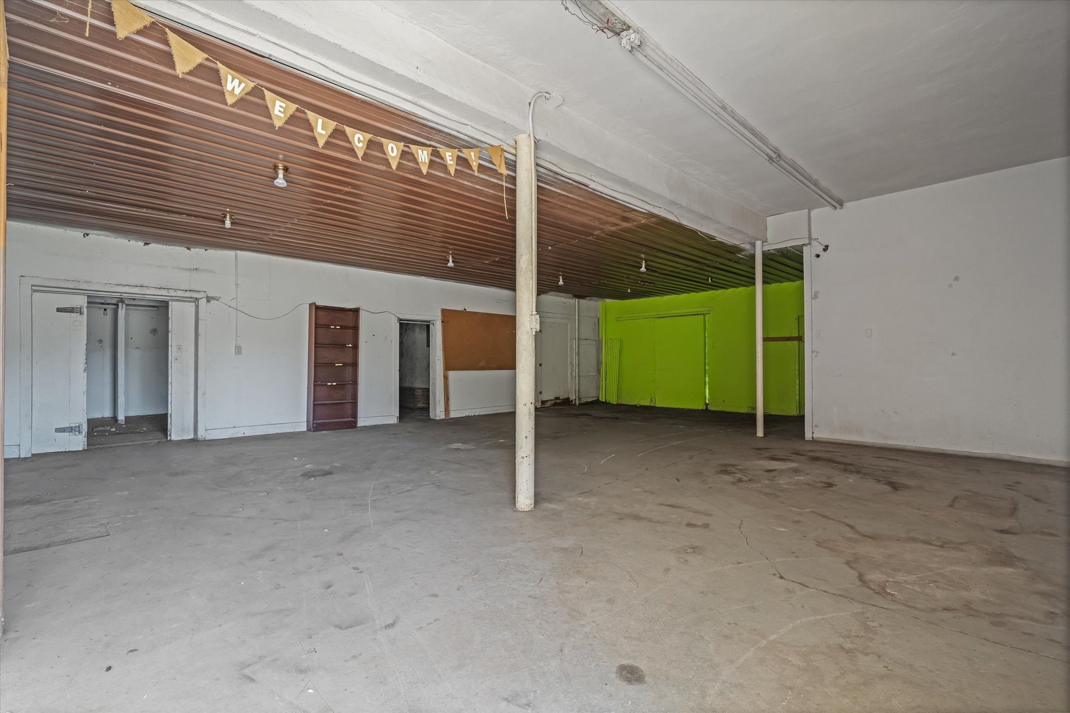 521 E Garland Grand Saline TX 75140