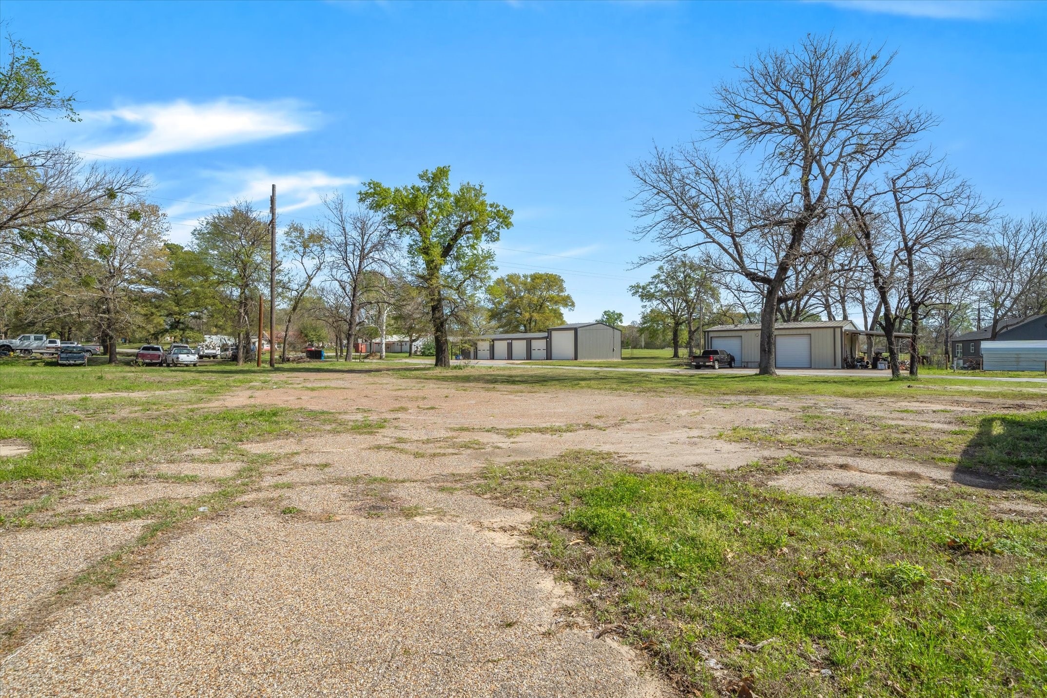 521 E Garland Grand Saline TX 75140