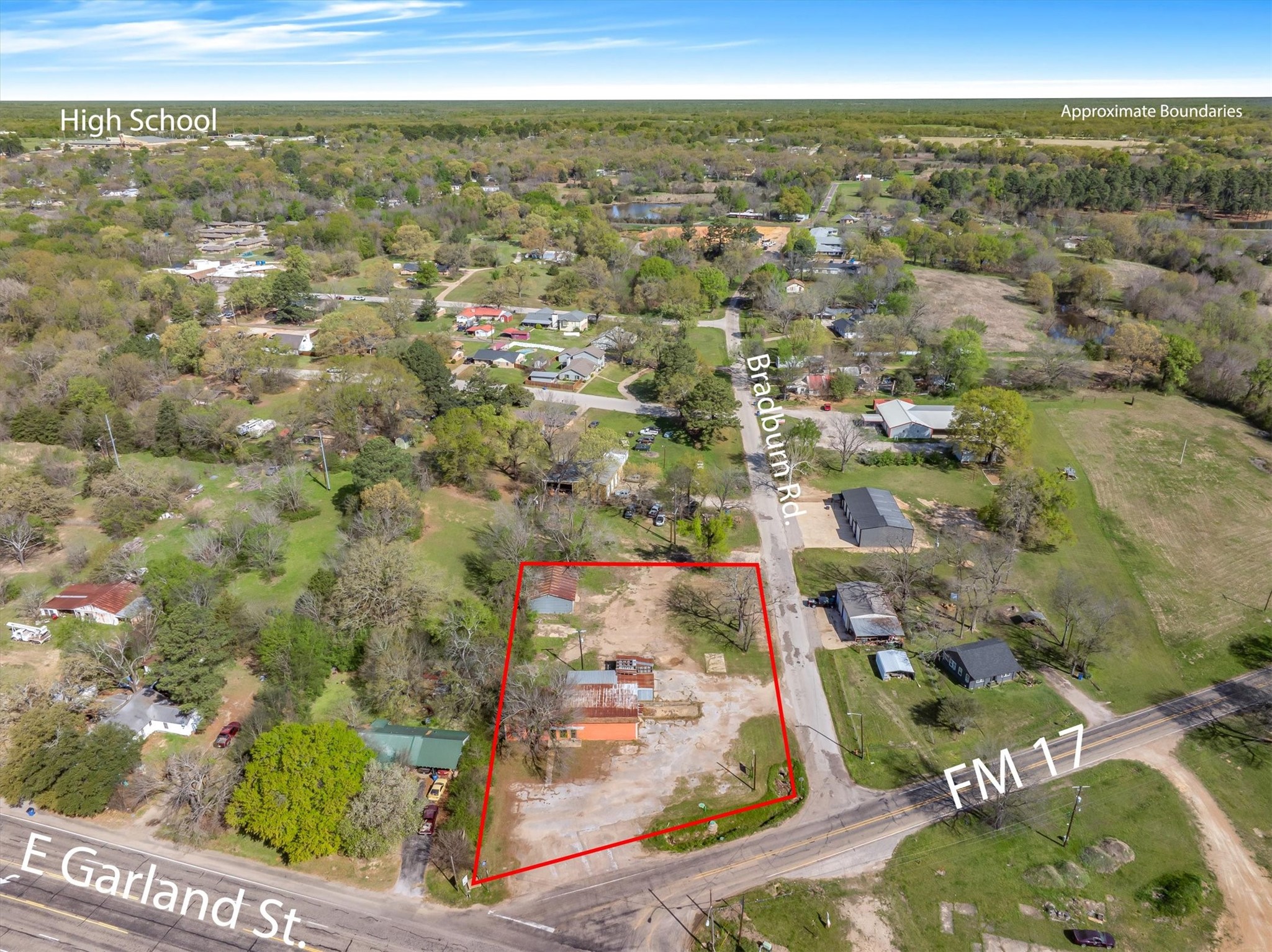 521 E Garland Grand Saline TX 75140