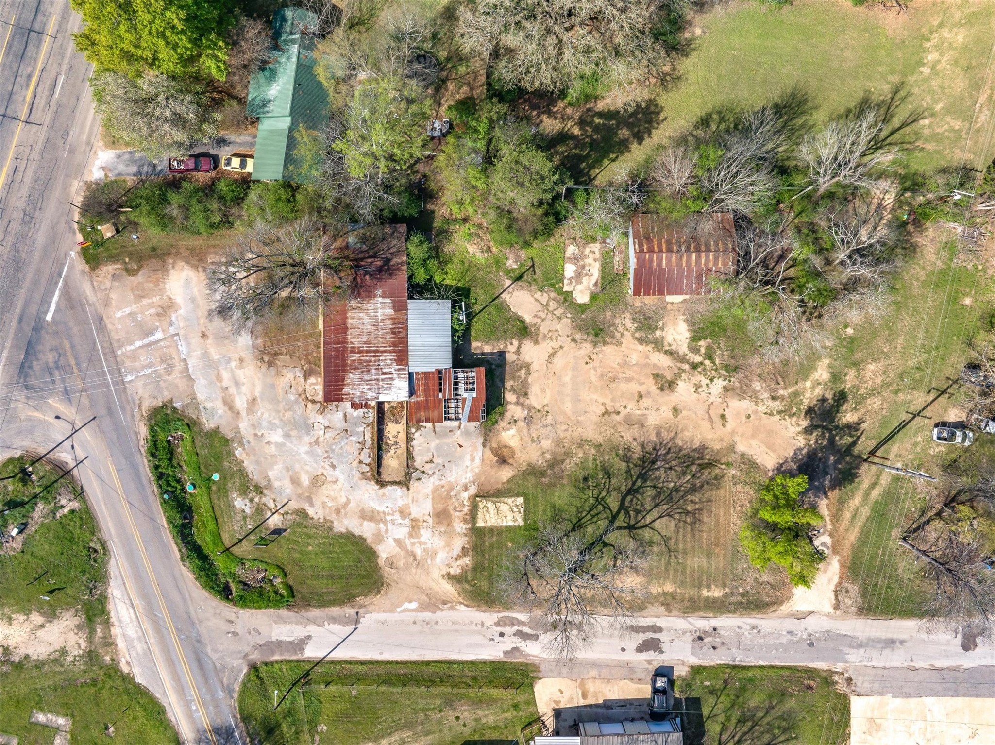521 E Garland Grand Saline TX 75140