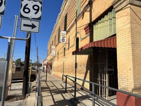 100 N Main Street Lindale TX 75771