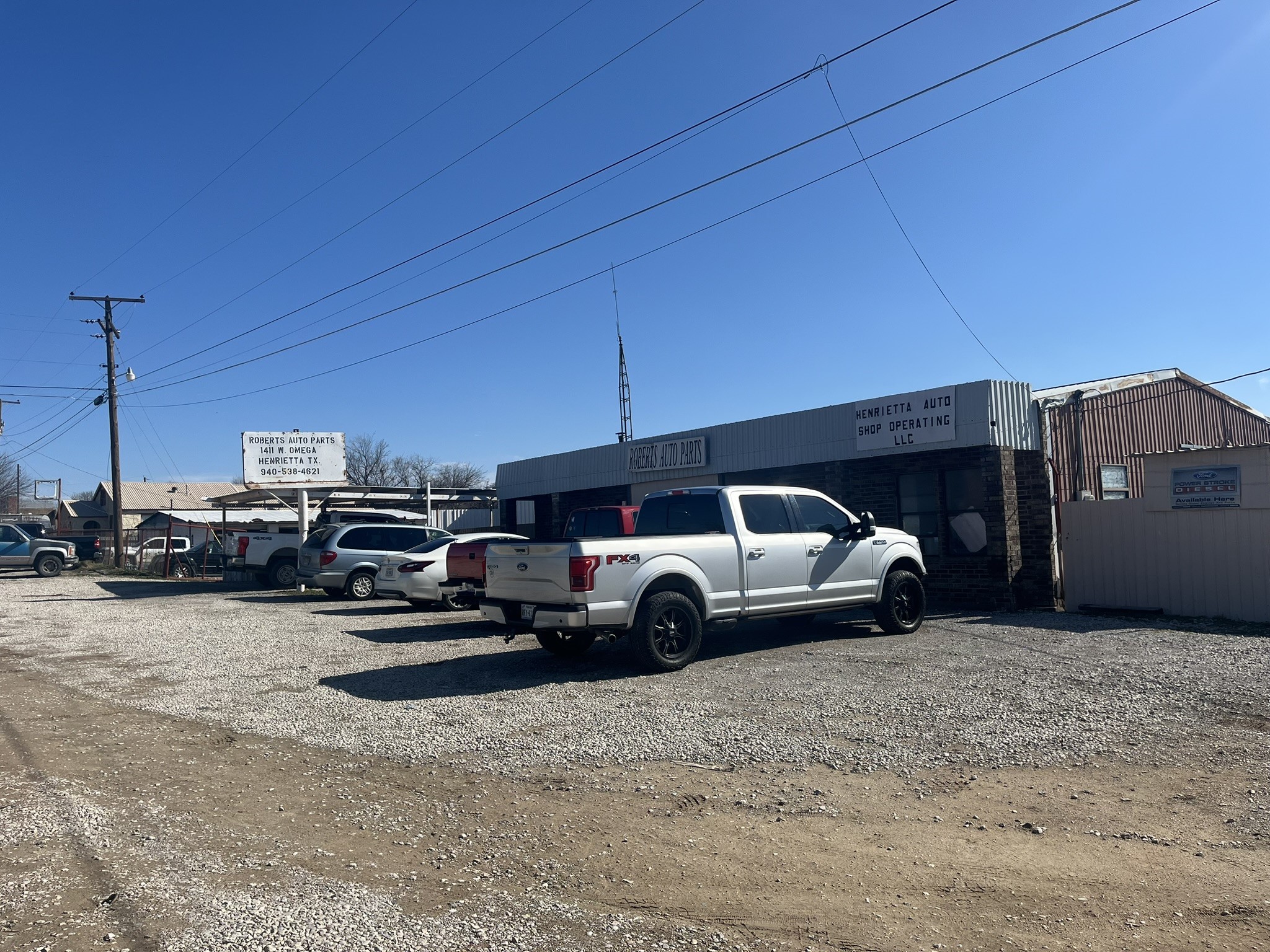 1411 W Omega Henrietta TX 76365