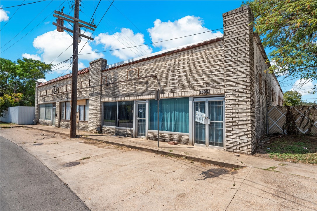 1501 Herring Avenue Waco TX 76708