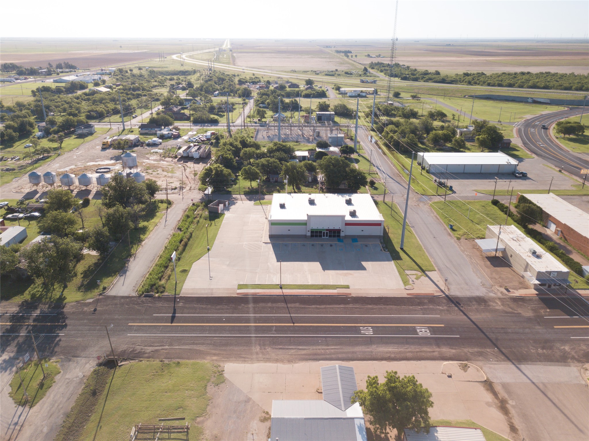 302 N Birch Avenue Munday TX 76371
