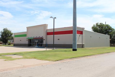 302 N Birch Avenue Munday TX 76371