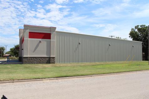 302 N Birch Avenue Munday TX 76371
