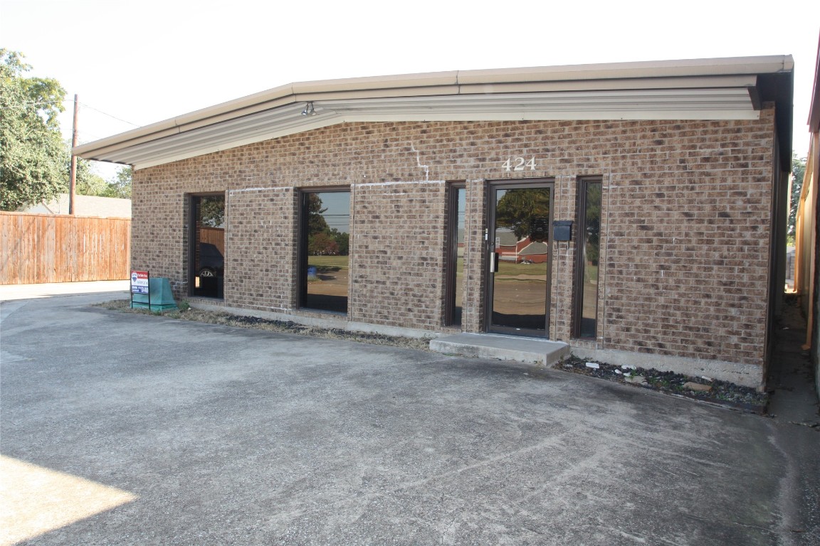 424 S Bryan Belt Line Road Mesquite TX 75149