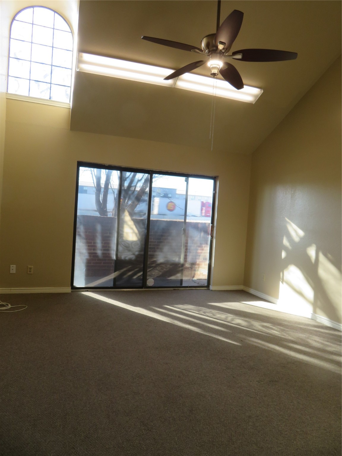 4216 N Interstate 35 Denton TX 76207