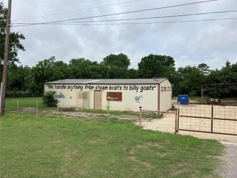 210 S Parkway Drive Alvarado TX 76009