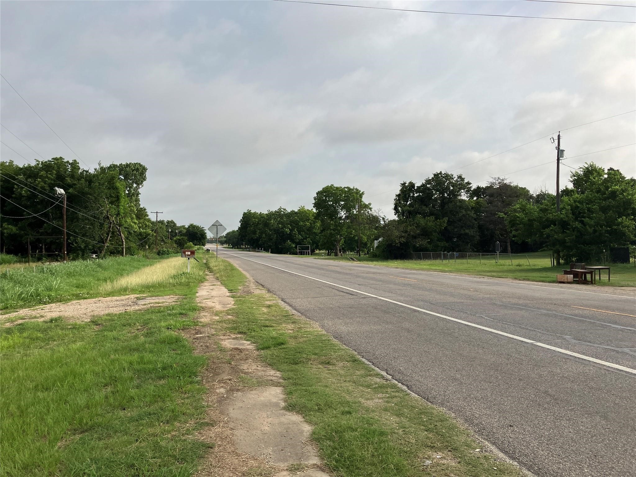 210 S Parkway Drive Alvarado TX 76009