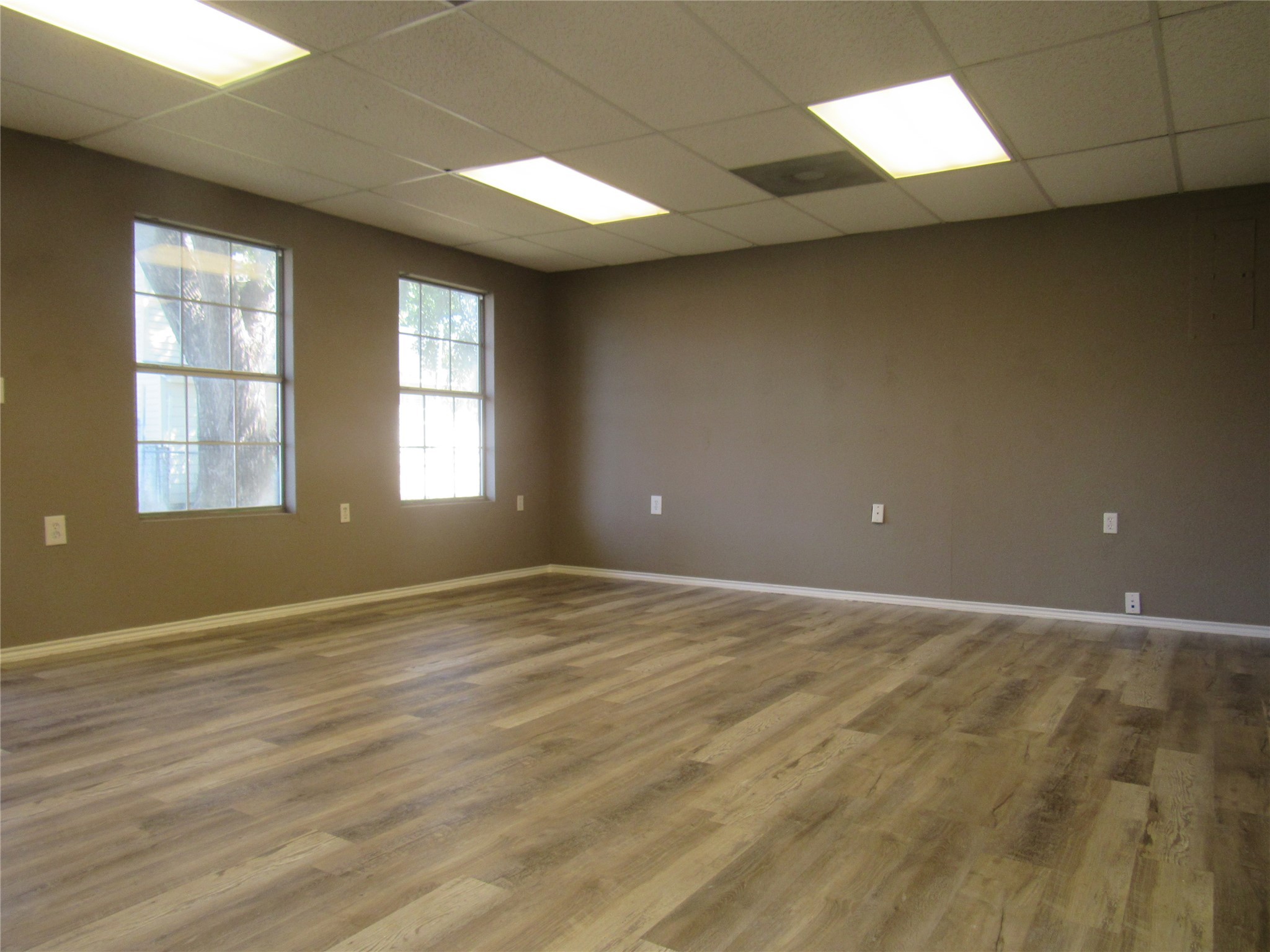 1802 N Center Street Bonham TX 75418