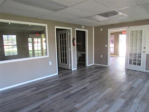 1802 N Center Street Bonham TX 75418