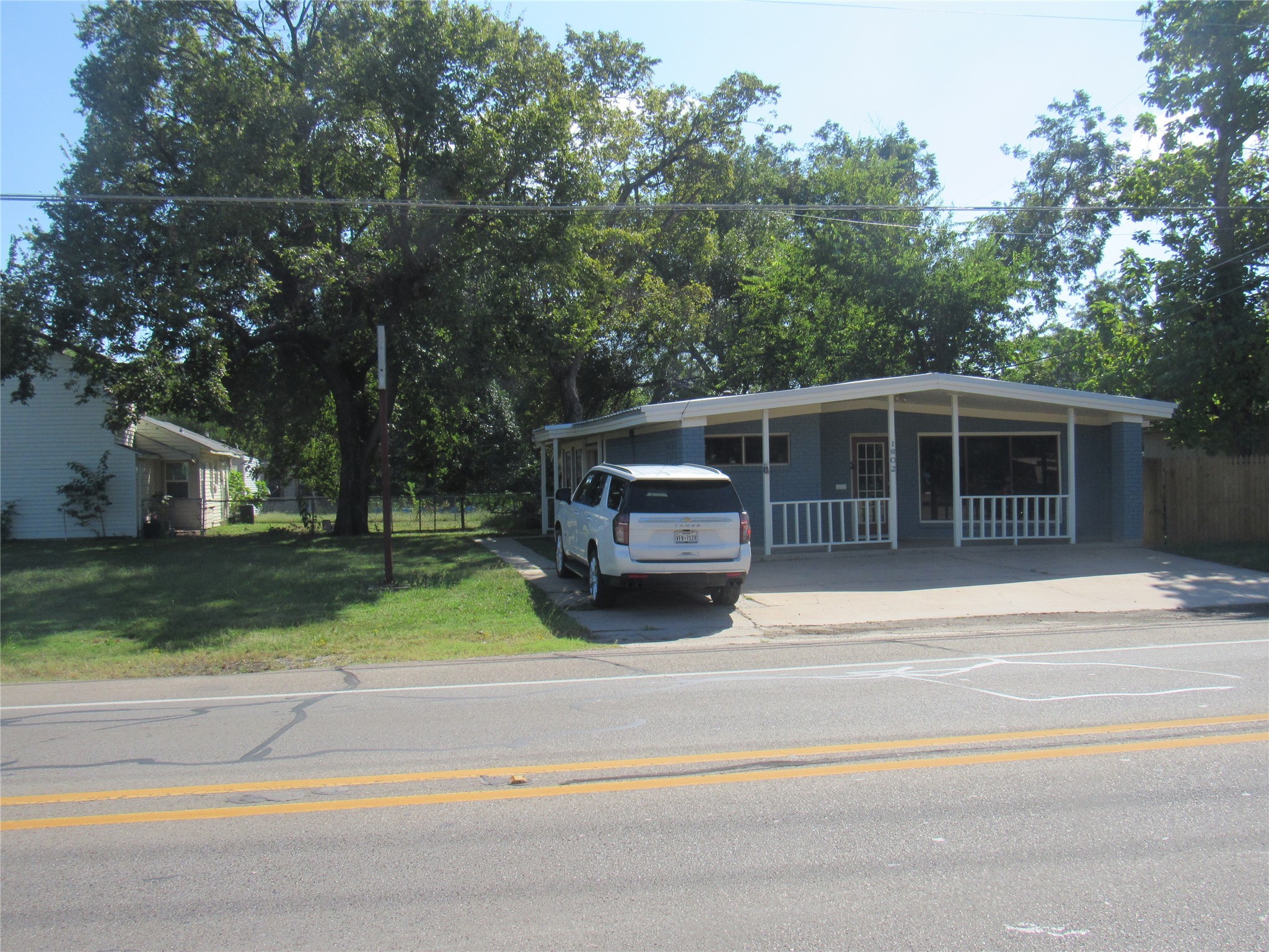 1802 N Center Street Bonham TX 75418