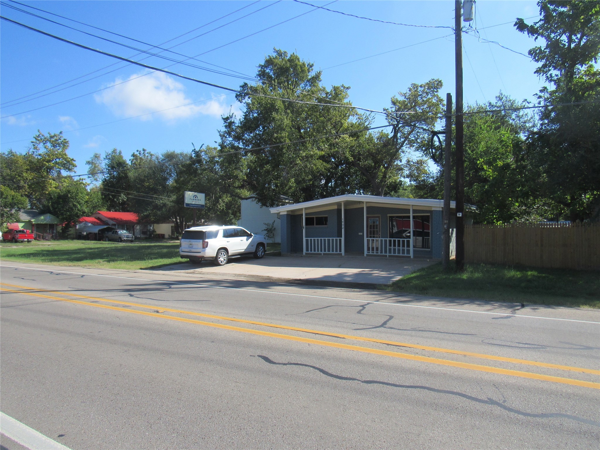 1802 N Center Street Bonham TX 75418