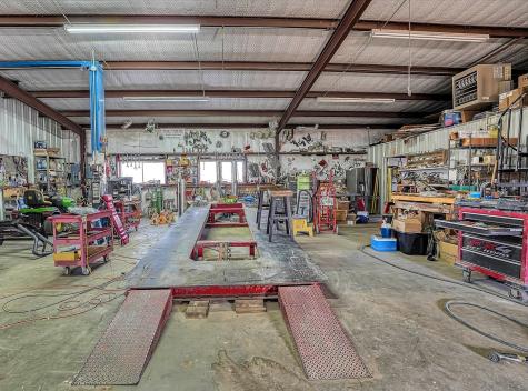 810 S Main Street Quanah TX 79252