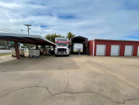 810 S Main Street Quanah TX 79252
