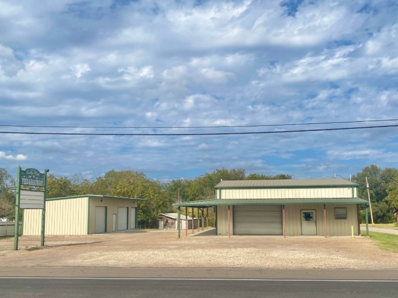 707 E Avenue C Valley Mills TX 76689