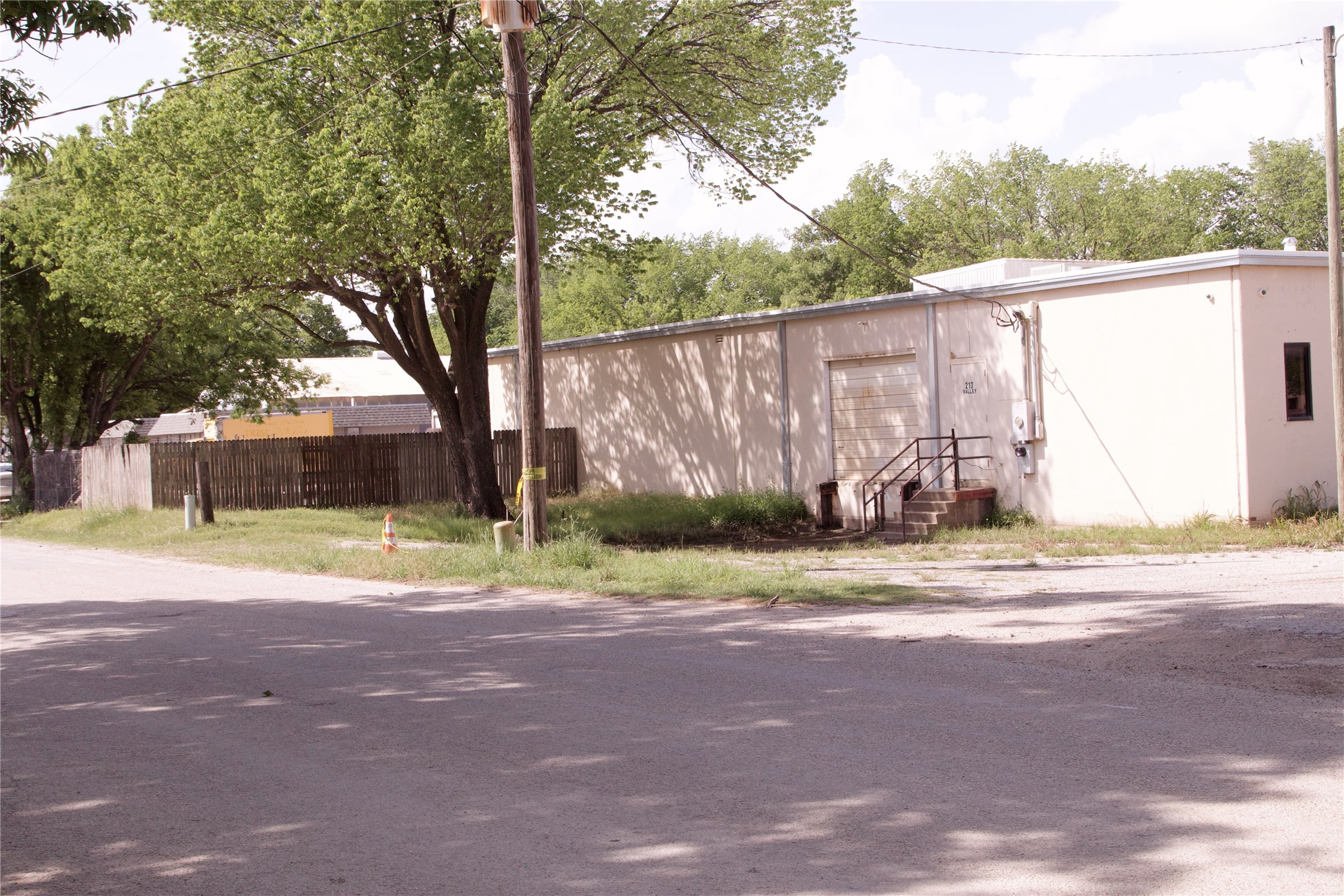213 Valley Lane Kennedale TX 76060