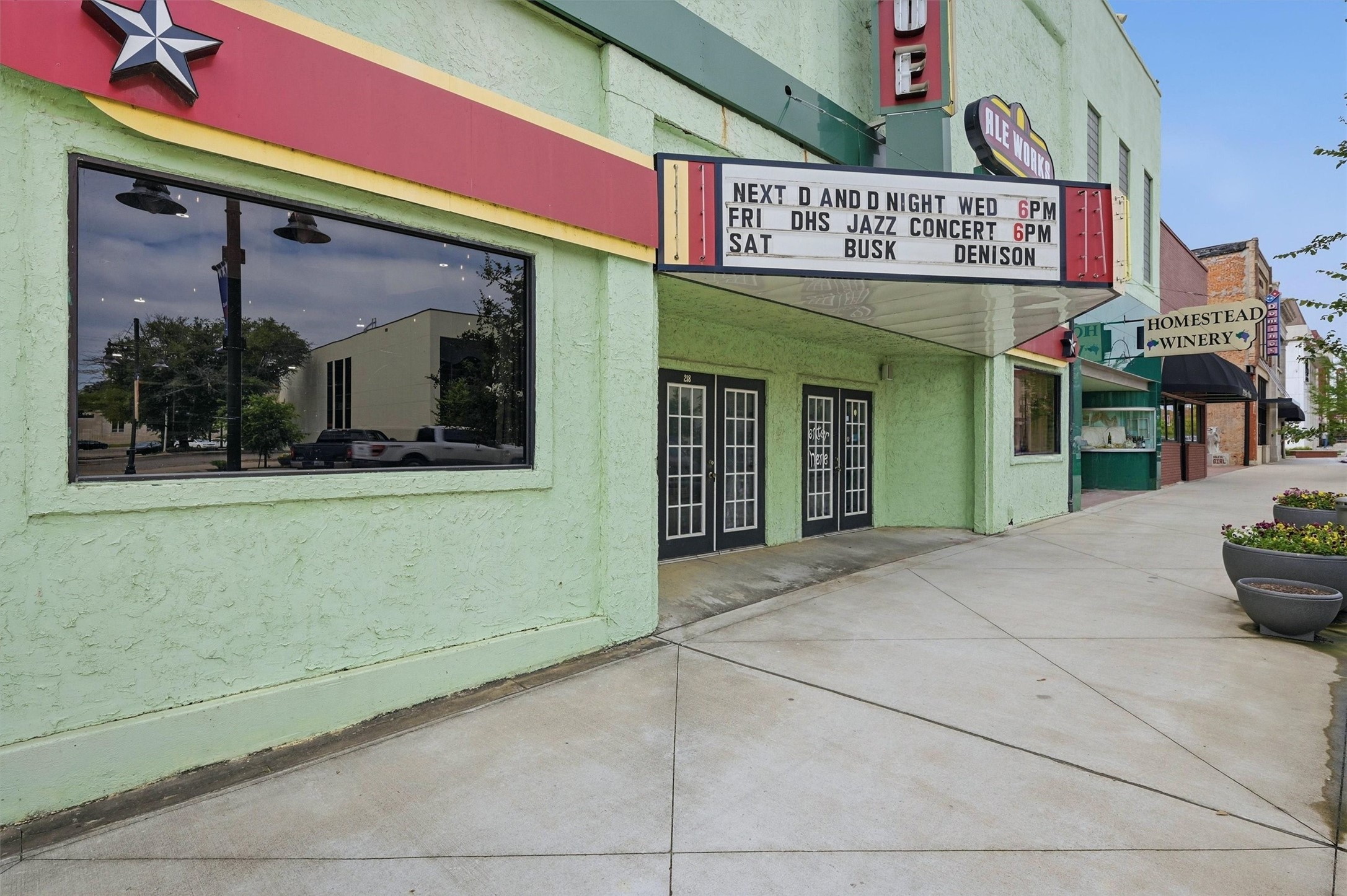 218 W Main Street Denison TX 75020