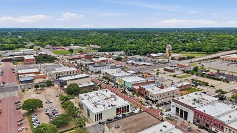 218 W Main Street Denison TX 75020