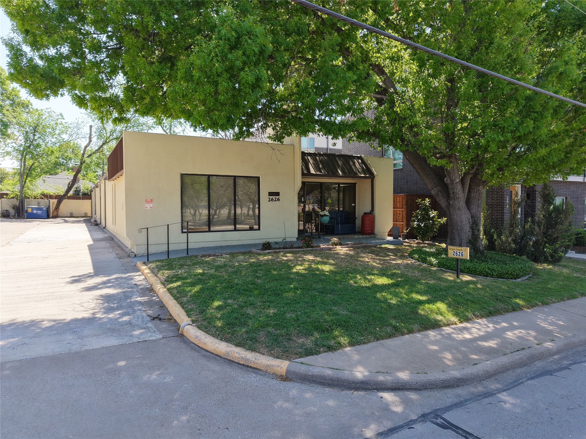 2626 Valley View Lane Farmers Branch TX 75234
