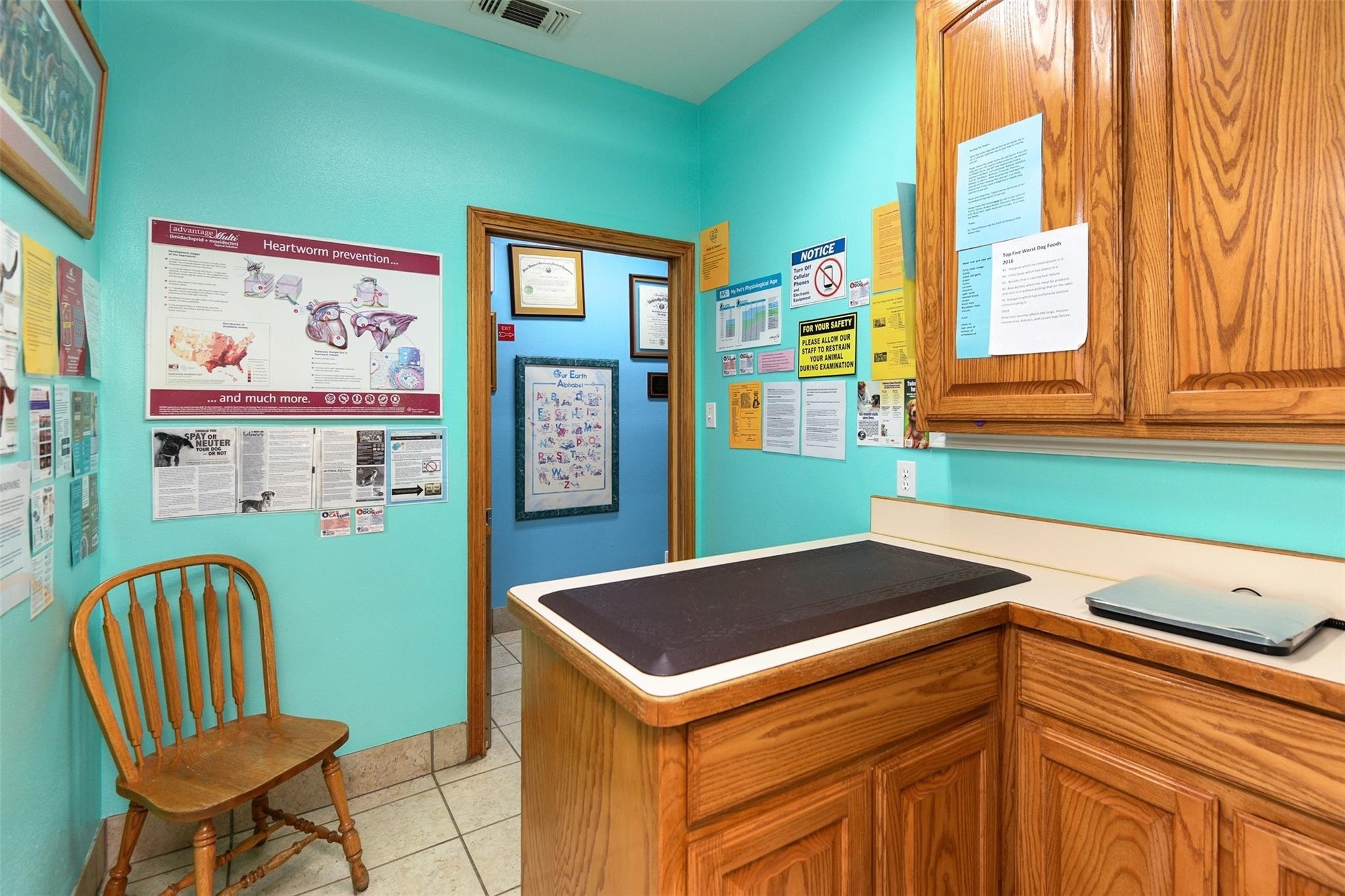 2500 Harwood Road Bedford TX 76021