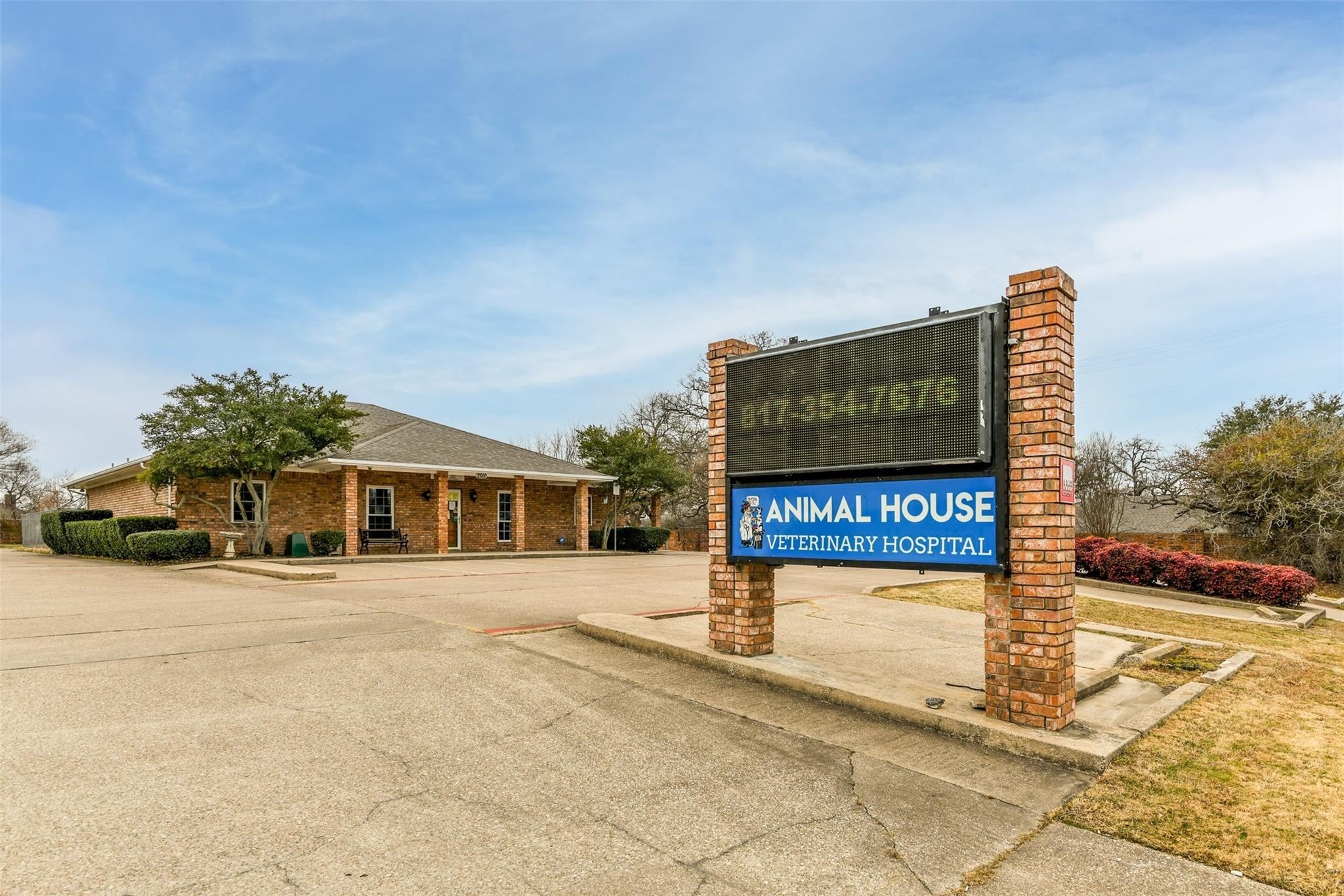 2500 Harwood Road Bedford TX 76021