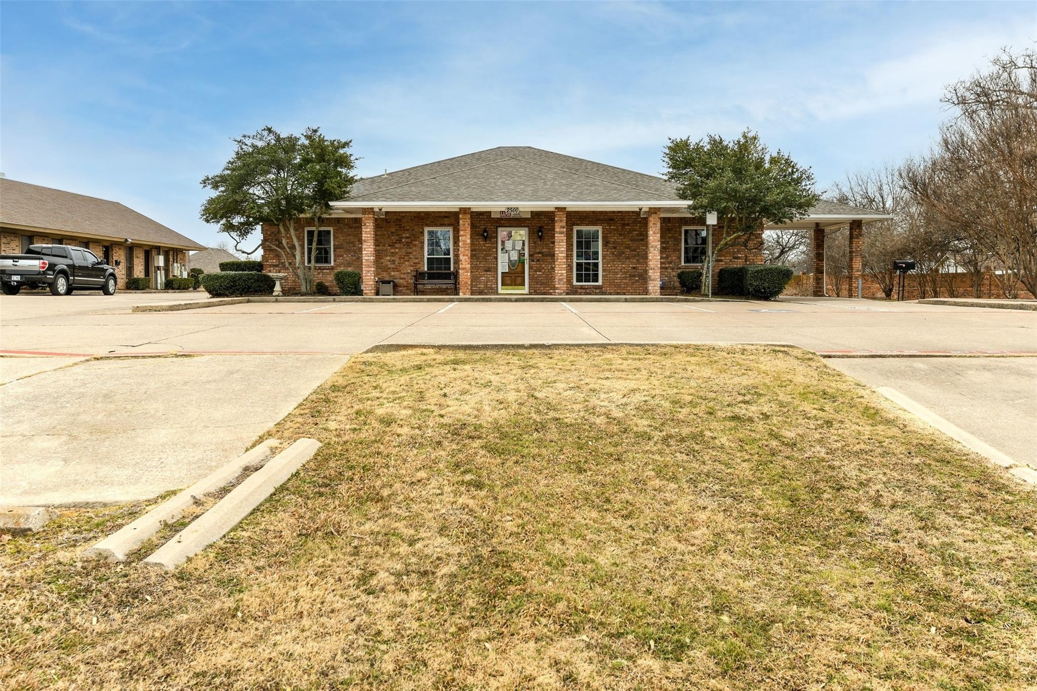 2500 Harwood Road Bedford TX 76021